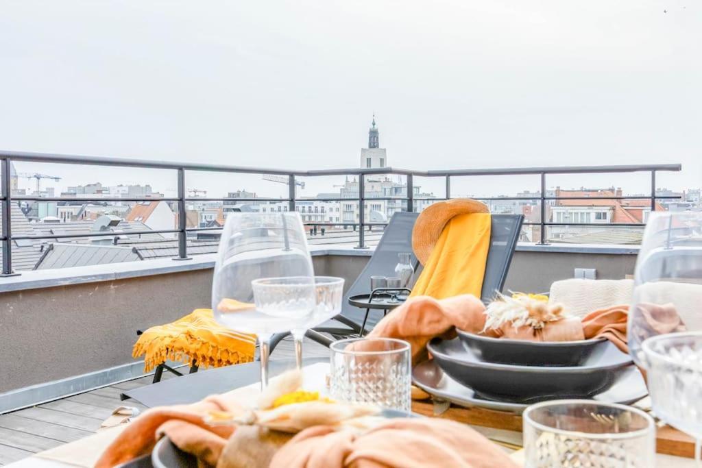 Love Nest - Your Cosy Penthouse Остенде Экстерьер фото