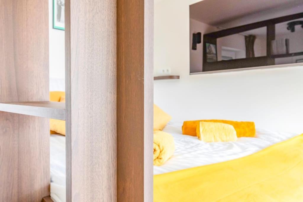 Love Nest - Your Cosy Penthouse Остенде Экстерьер фото