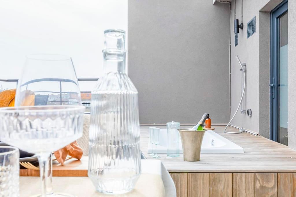 Love Nest - Your Cosy Penthouse Остенде Экстерьер фото